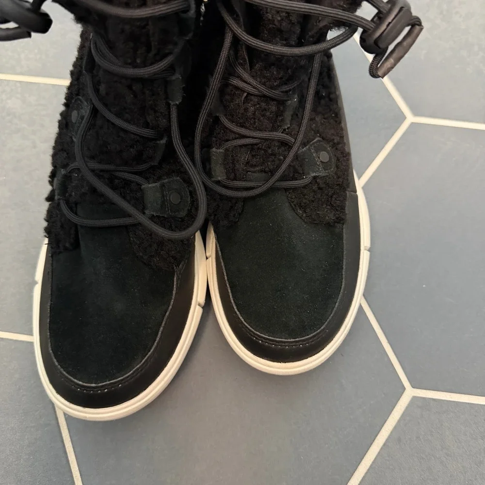 Sorel Women's Black Fleece Lined Winter Boots‎ Waterproof Size 6